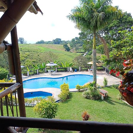 Finca Hotel Palmas Frente A Panaca Quimbaya Zewnętrze zdjęcie