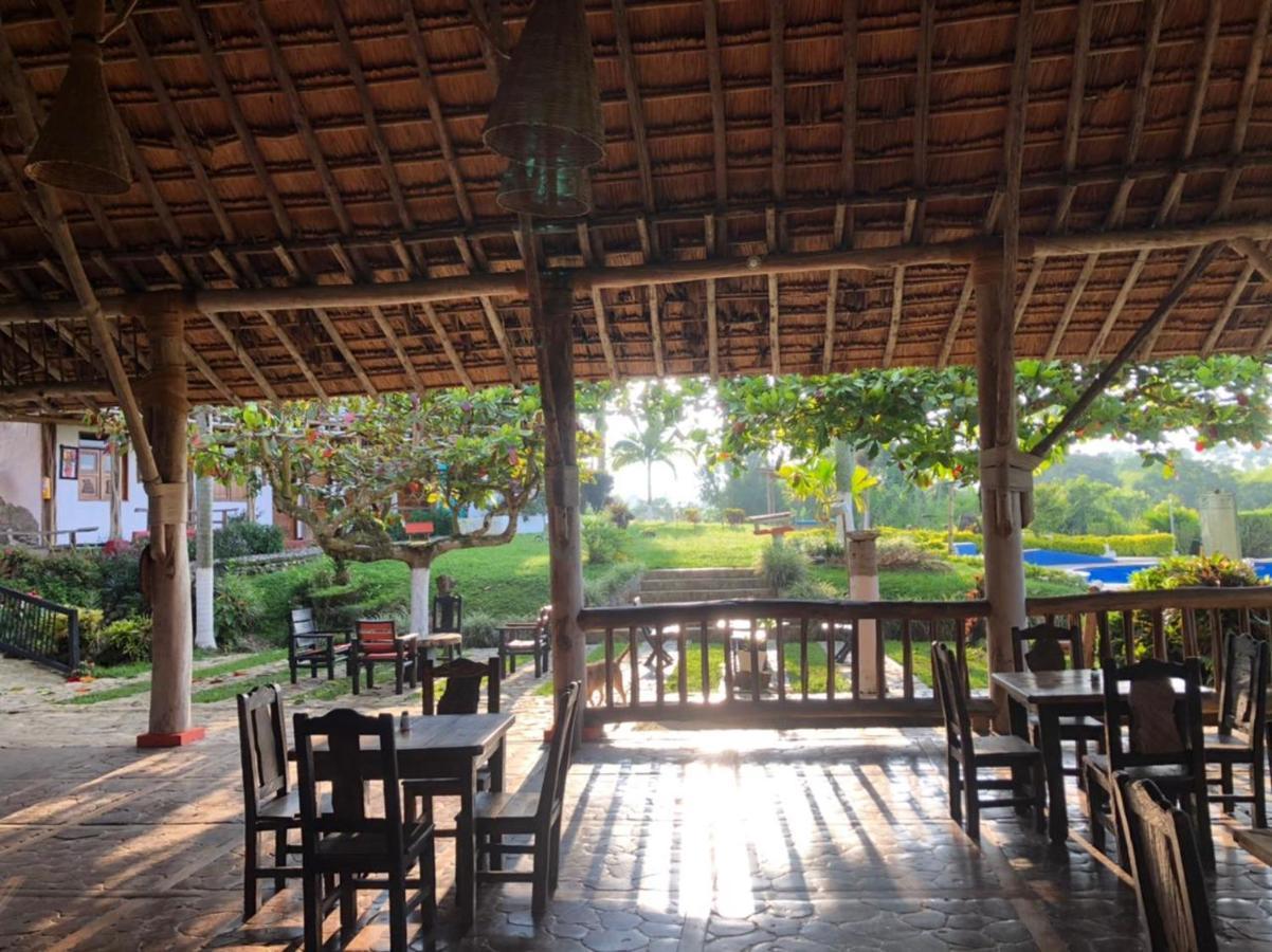 Finca Hotel Palmas Frente A Panaca Quimbaya Zewnętrze zdjęcie