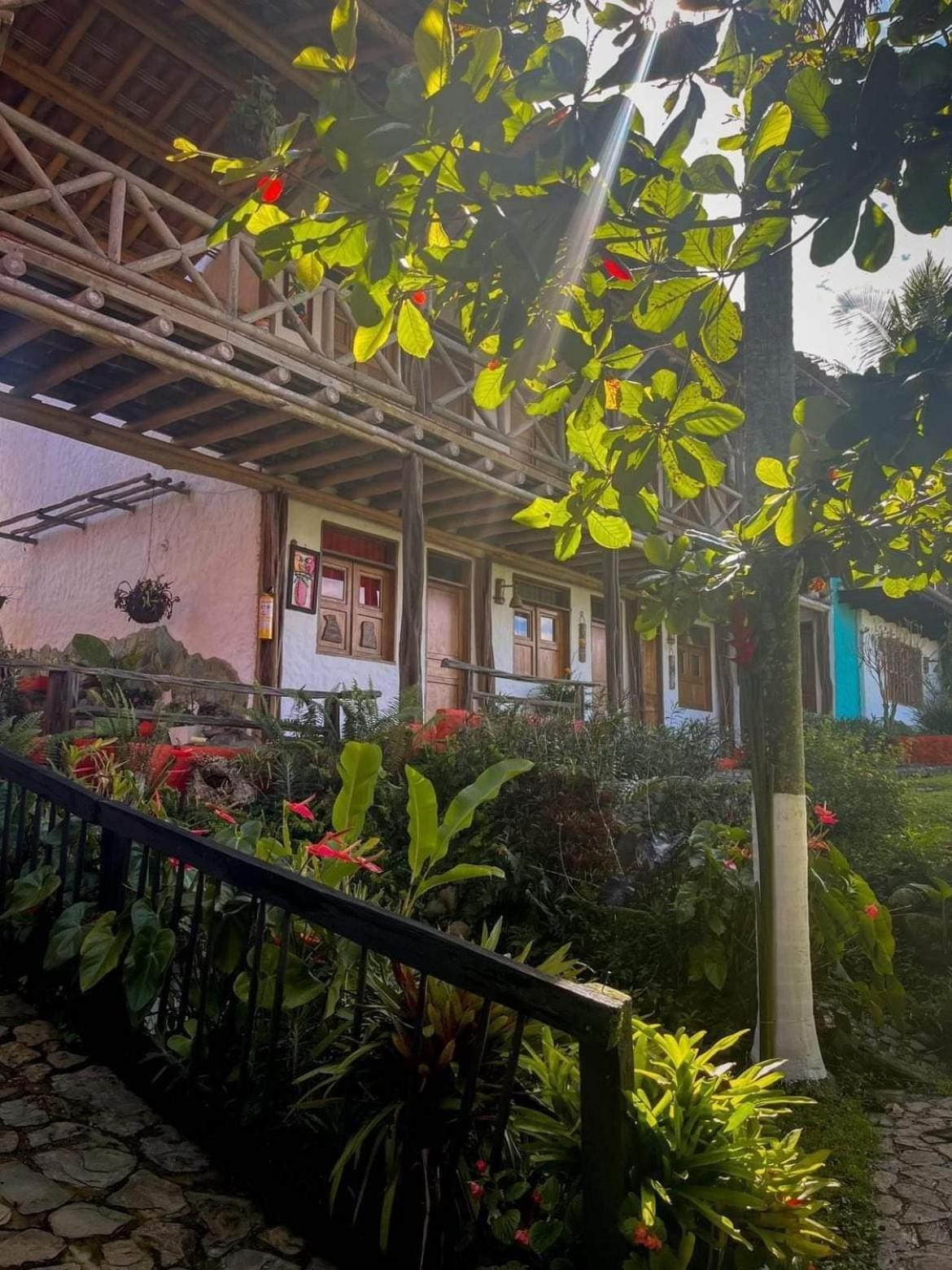 Finca Hotel Palmas Frente A Panaca Quimbaya Zewnętrze zdjęcie